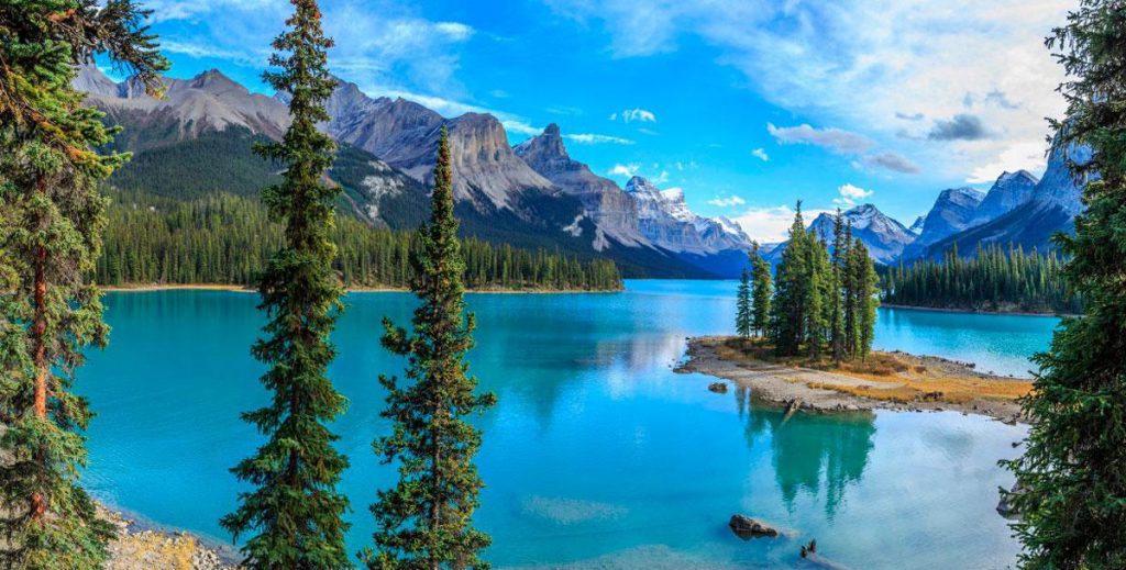Paket Tour Murah West Canada Jasper National Park Maligne Lake Columbia Icefield.