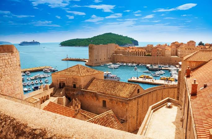 Paket Tour Murah Balkan Dubrovnik Croatia Old Town Bell Tower Adriatic Sea.