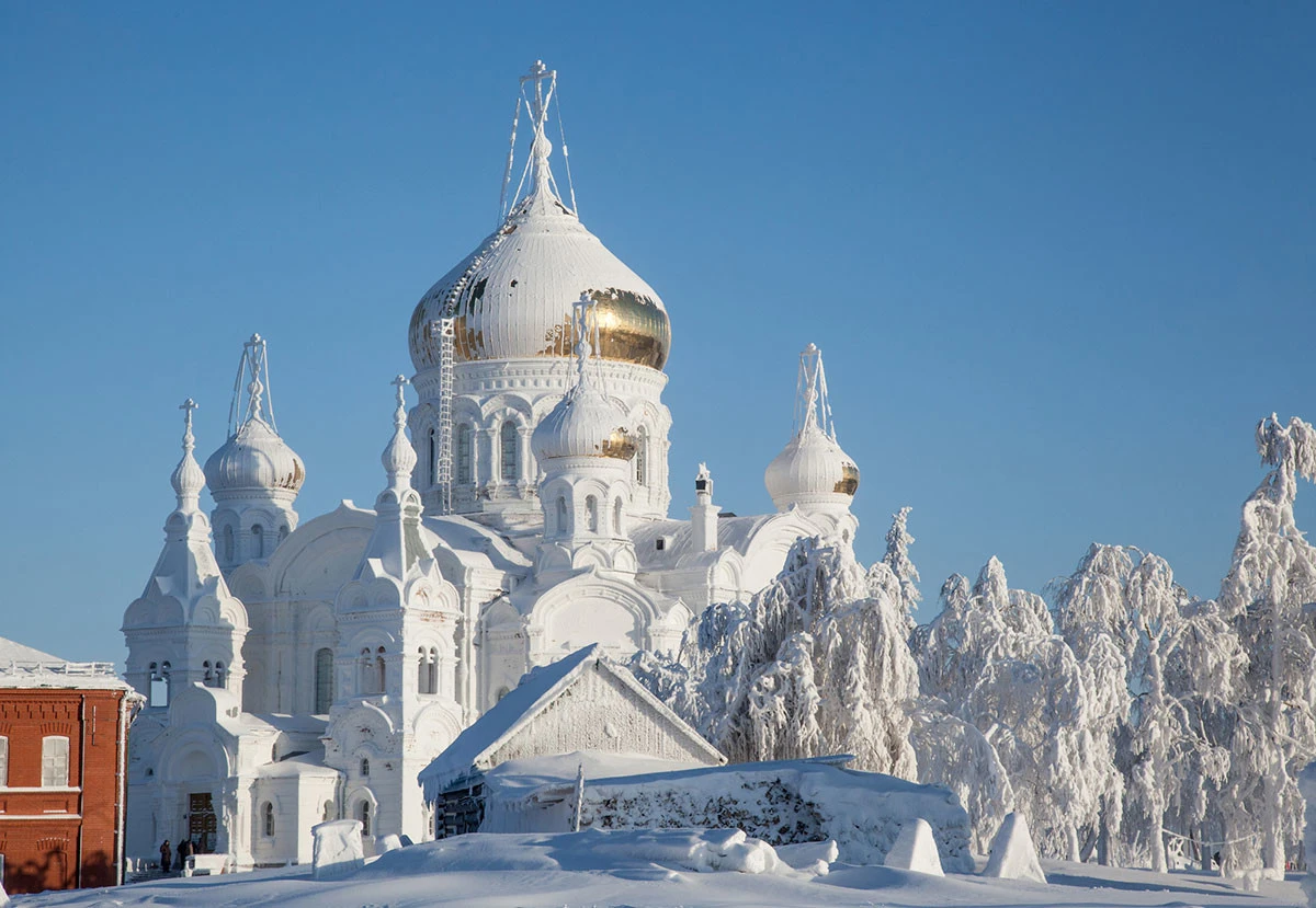 white chruch