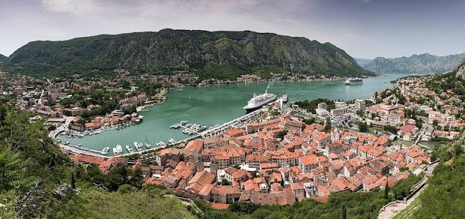 Paket Tour Murah Montenegro Kotor Bay Bosnia Mostar Bridge Balkan Tour.