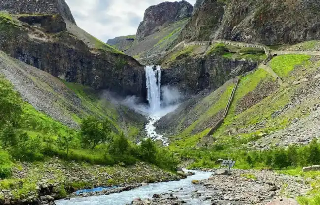 tour harbin 2026, paket wisata harbin, ice and snow world, snowtown china, volga manor, liburan musim dingin china