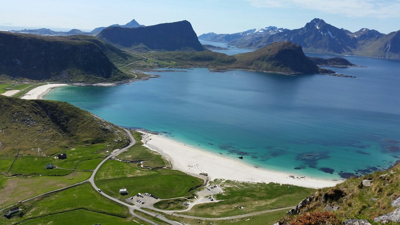 tour norway finland 2026, paket wisata aurora, lofoten tromso helsinki, glass igloo saariselka, naerofjord cruise